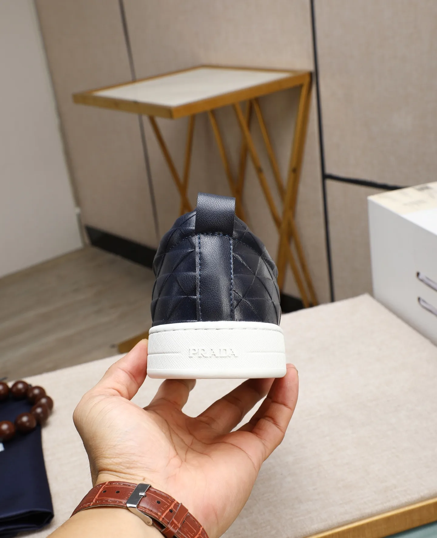 Men's men's shoes💰440🌹🌹[PRADA—Prada] latest model🙈original replica! 👟👟👟Available here. The workmanship is top-notch. The upper is made of Italian 🇮🇹Imported calfskin. ❗️Breathable genuine leather lining @Suitable for travel. The original version has an enlarged engraved sole, making it suitable for all kinds of travels, showing low-key luxury. Let quality speak for itself. Color: Size: 38-44